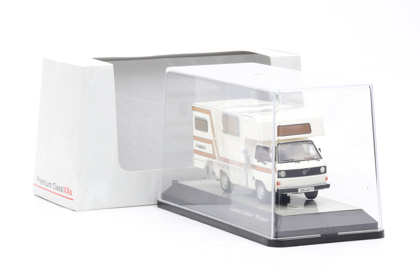 1:43 Premium Classixxs VW T3a Pritschenwagen weiss Tischer Camping