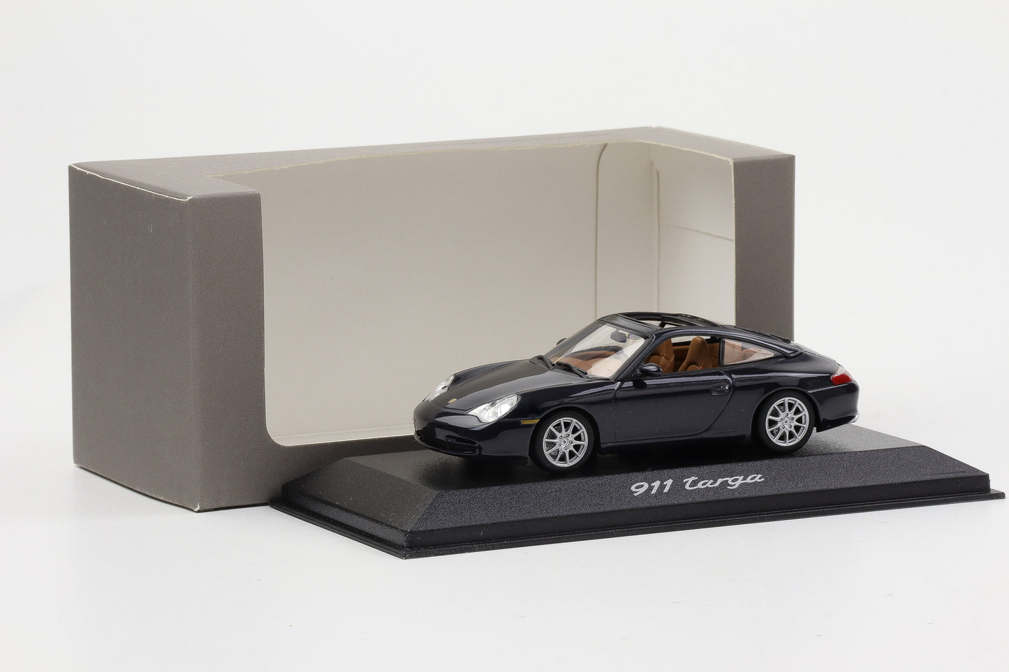 1:43 Porsche 911 996 Targa 2002 grau metallic metallic WAP Dealer