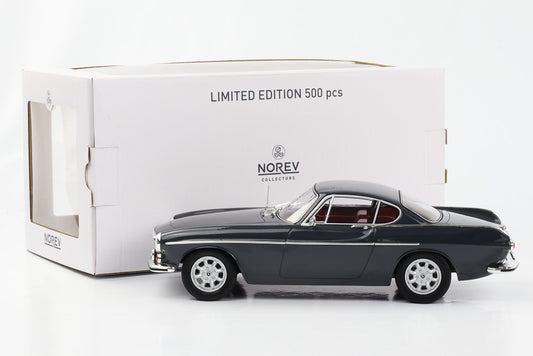 1:18 Volvo 1800 ES 1969 grau mit roter Ausstattung Norev