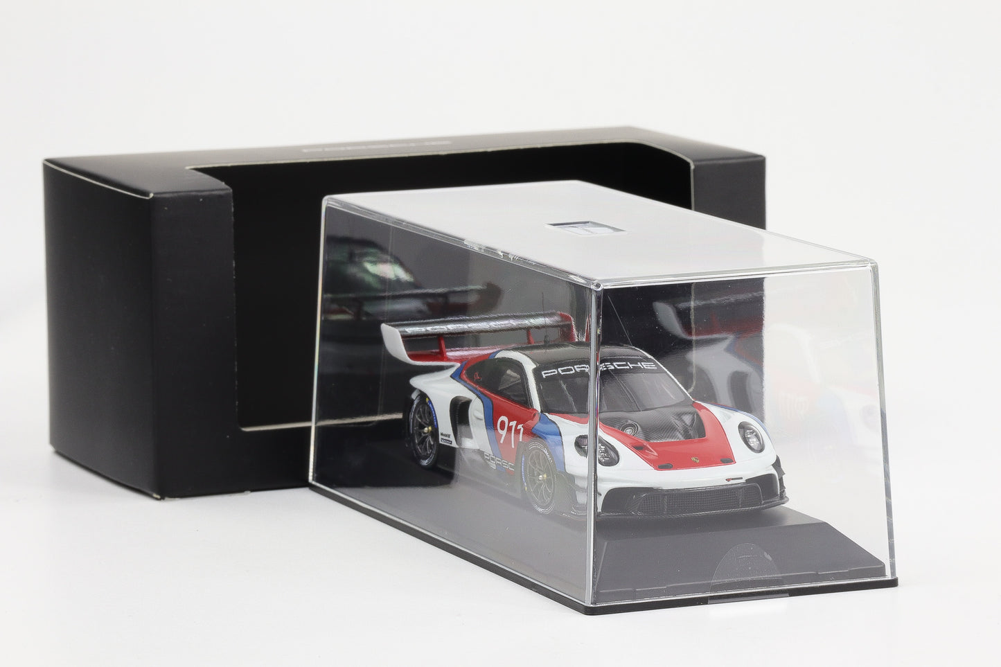 1:43 Spark Porsche 911 992 GT3 R #911 Rennsport weiss rot blau WAP DEALER