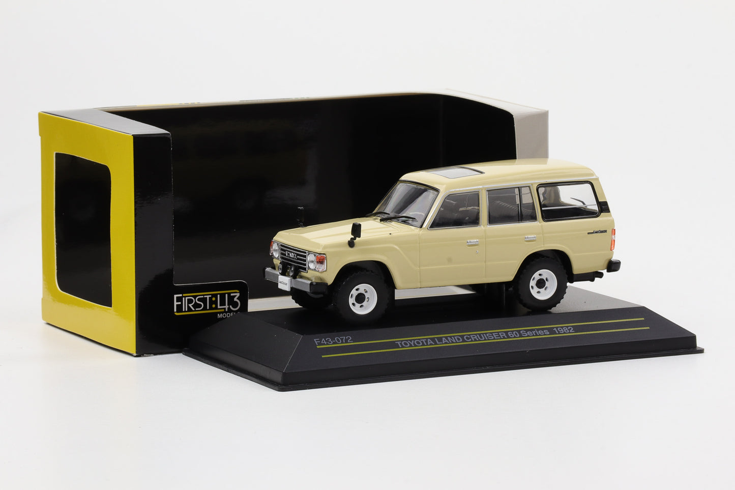 1:43 First Toyota Land Cruiser 60 Series beige 1982 diecast