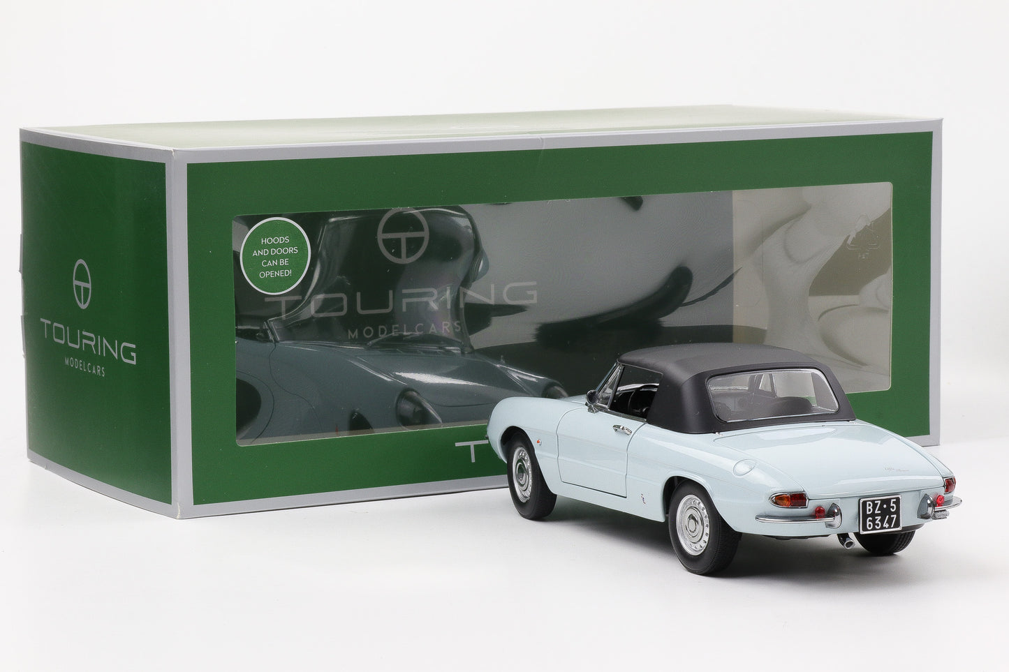 1:18 Touring Modelcars Alfa Romeo Duetto Spider 1966 hellblau full opening