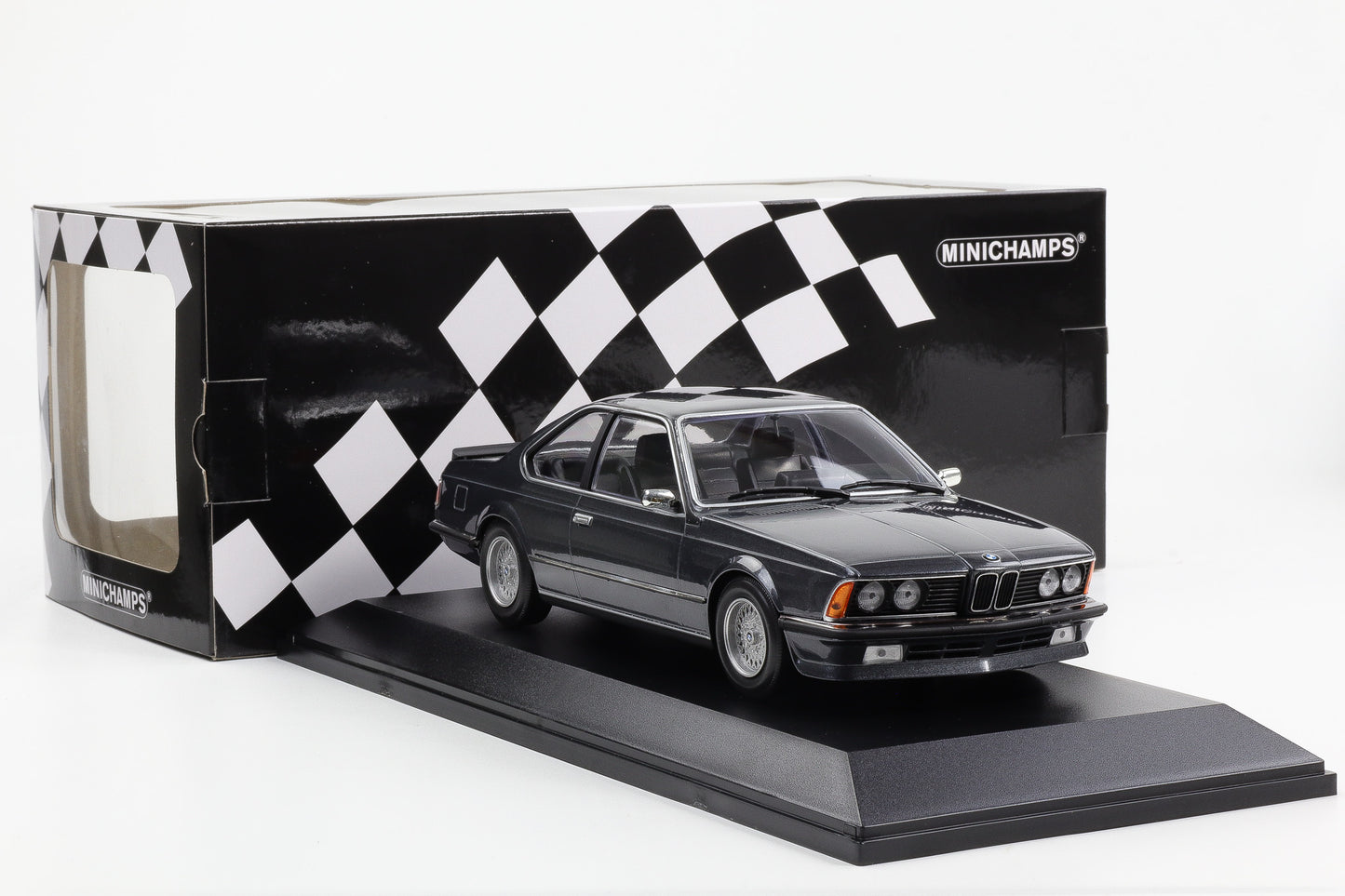 1:18 Minichamps BMW 635 CSi E24 Coupe 1982 grey metallic 155028106