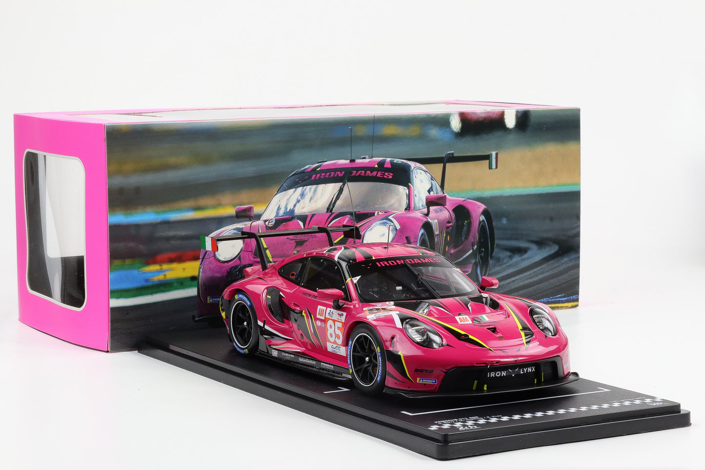 1:18 Porsche 911 RSR #85 Iron Dames 24h LeMans 2023 Bovy Gatting Frey 1:18 Ixo