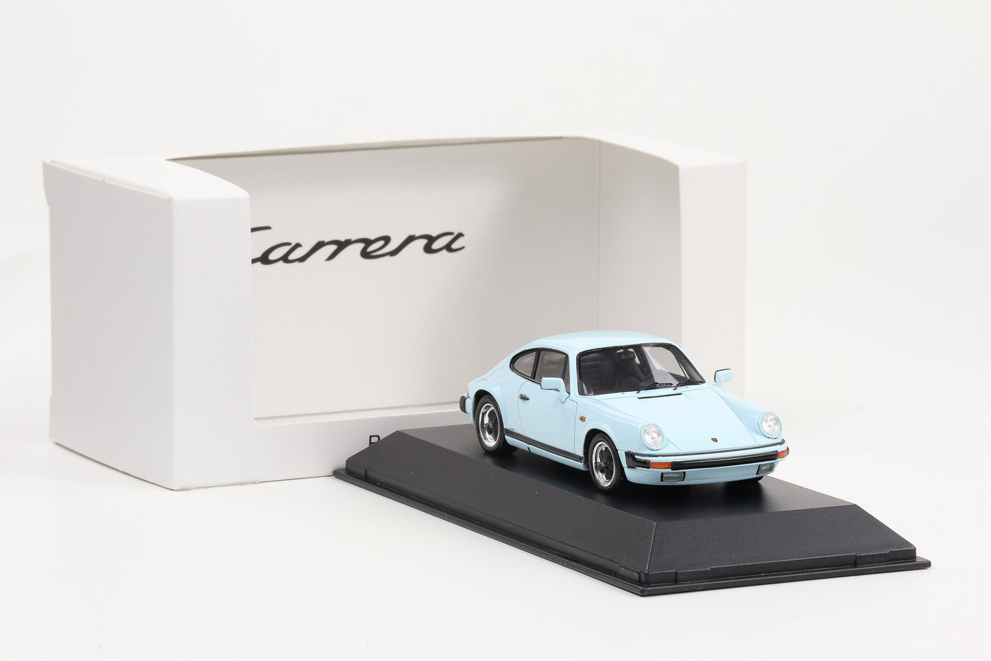 1:43 Spark Porsche 911 Carrera 3.2 Glacier blue 1984 Museum MAP