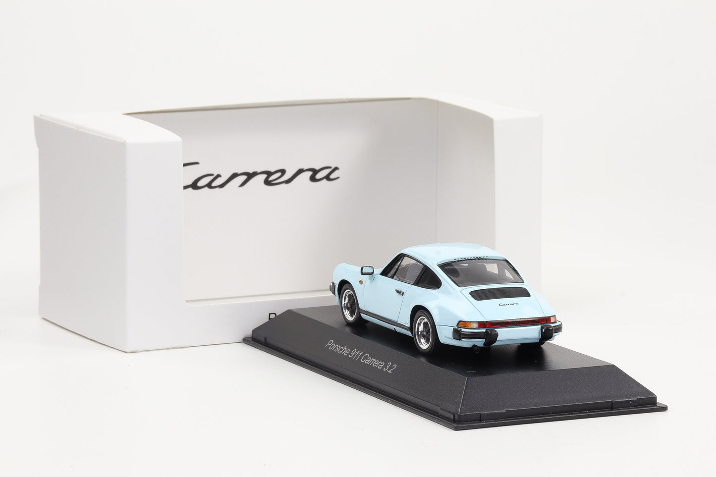 1:43 Spark Porsche 911 Carrera 3.2 Glacier blue 1984 Museum MAP