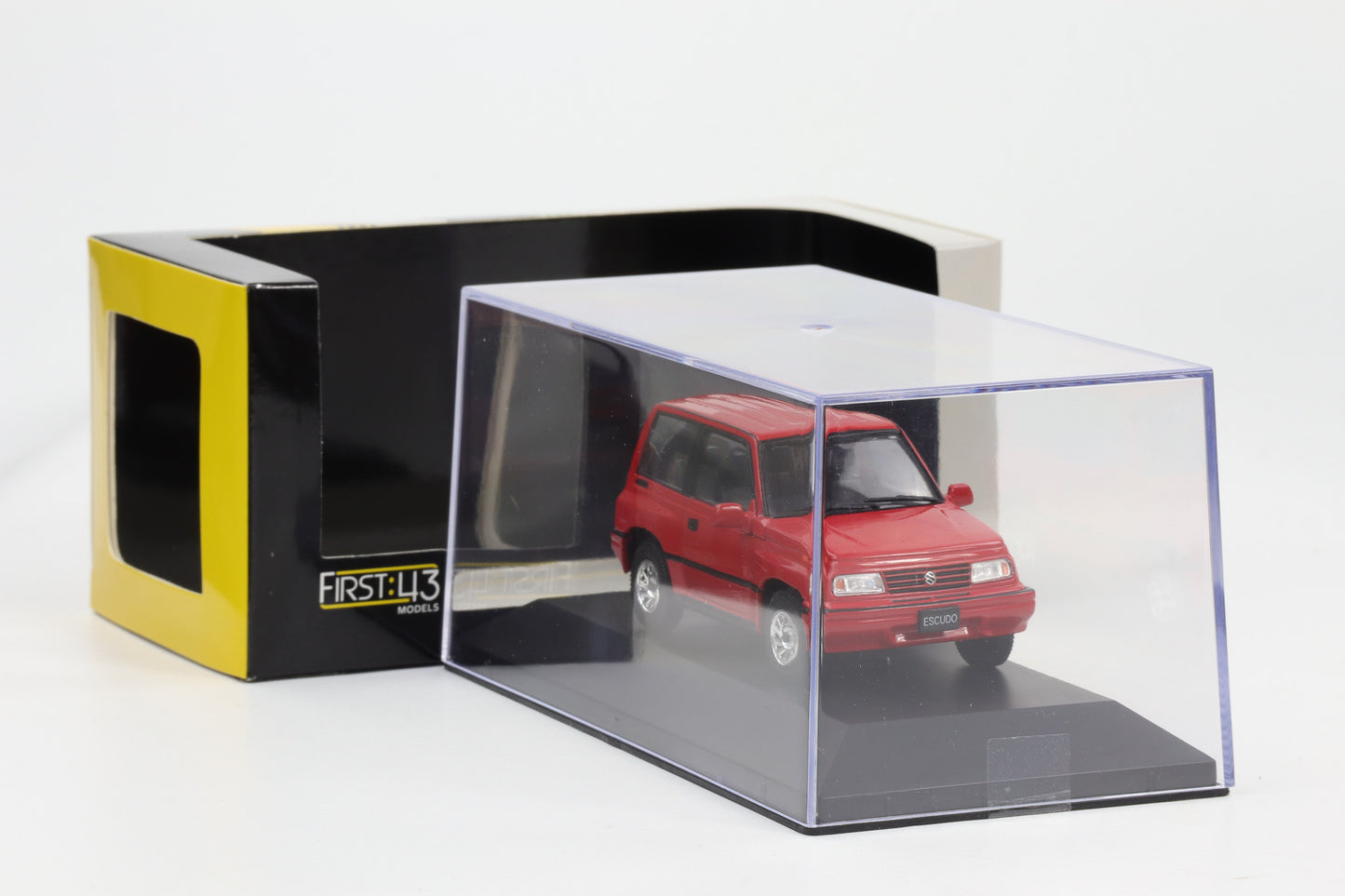 1:43 First43 Suzuki Escudo RHD rot 1992 F43-159 diecast