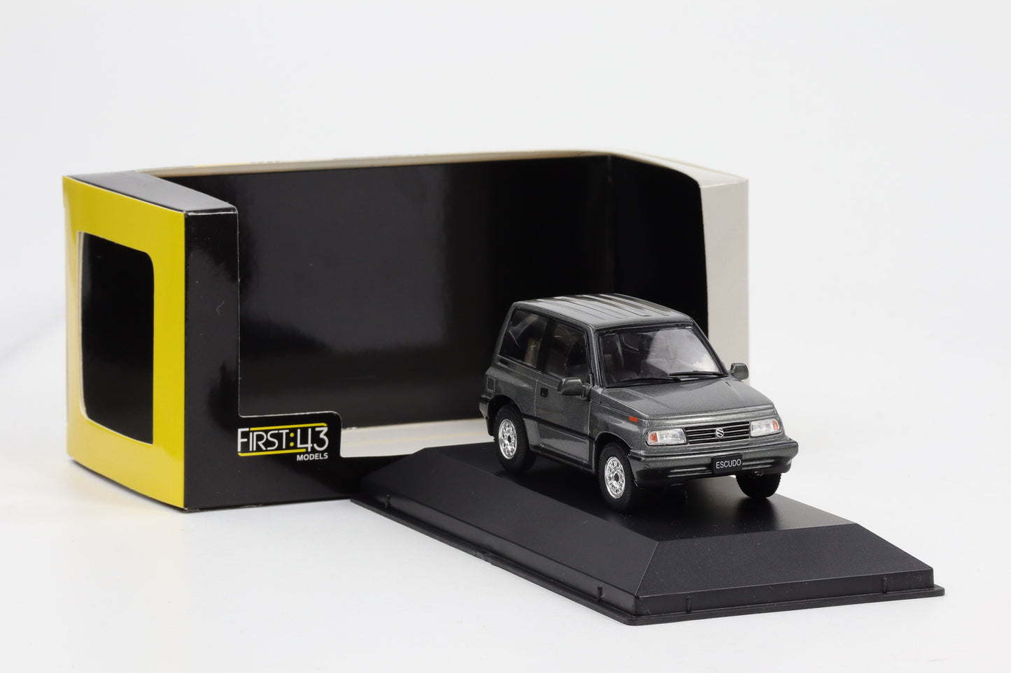 1:43 First43 Suzuki Escudo RHD grey metallic 1992 F43-158 diecast
