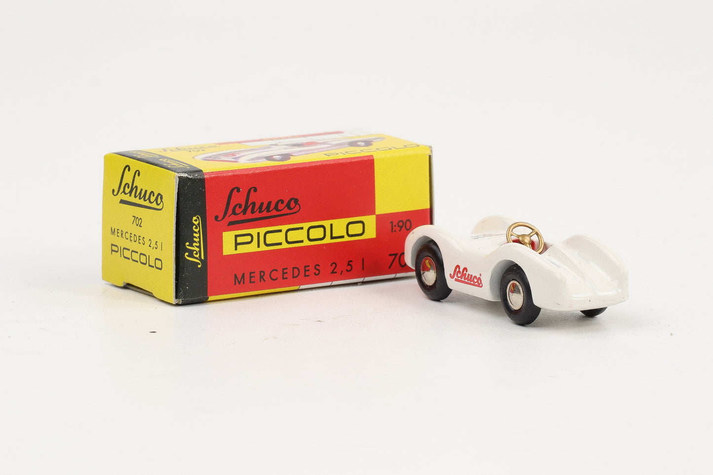 1:90 Schuco Piccolo Mercedes-Benz 2,5 l Messe 1996 weiß