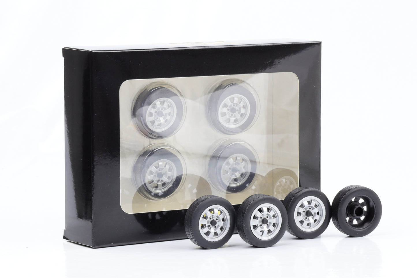 1:18 4 Felgen Set Porsche 924 silber 35mm mit Reifen KK-Scale