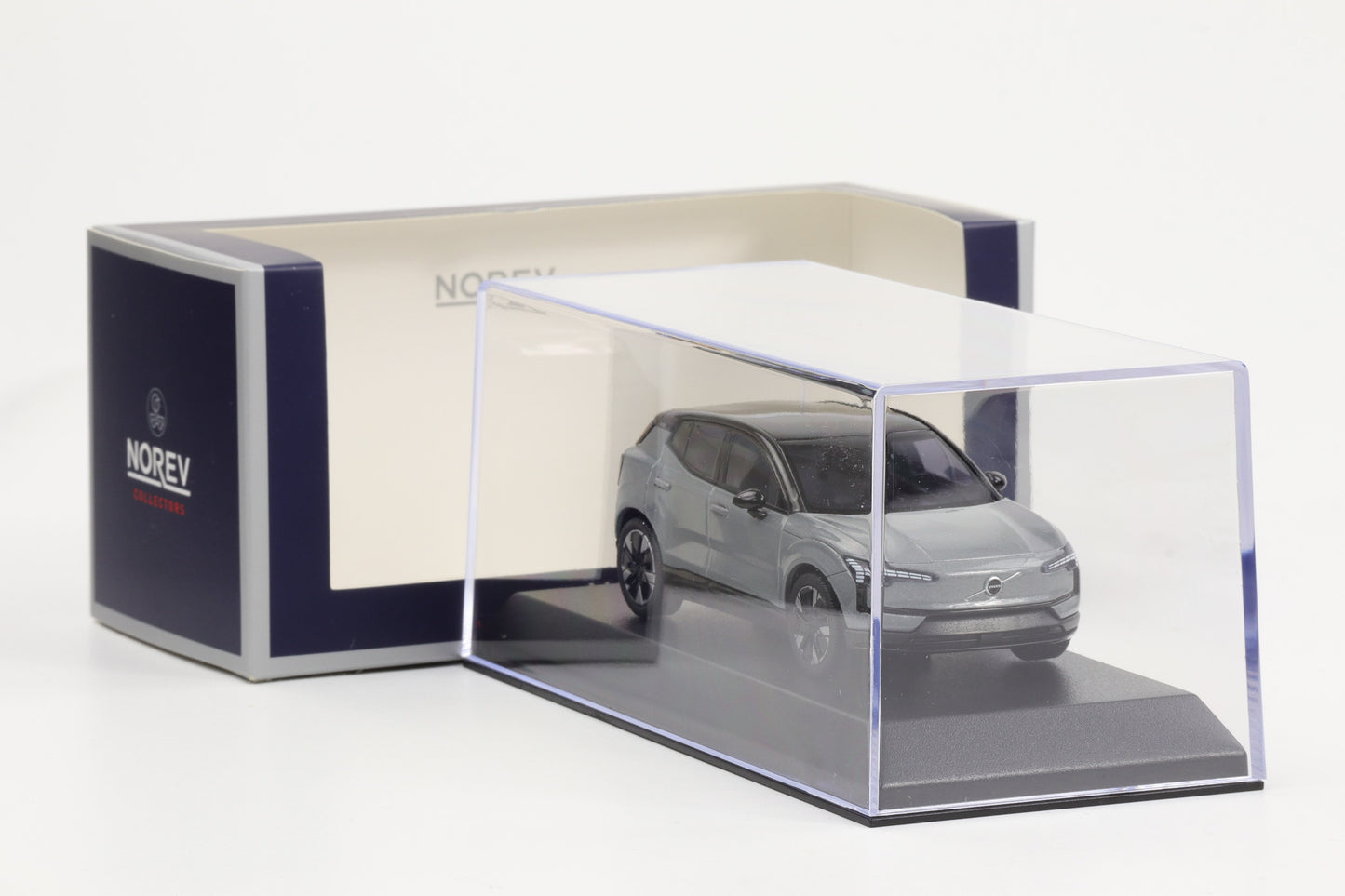 1:43 Volvo EX30 2024 Vapour Grey Norev 870070