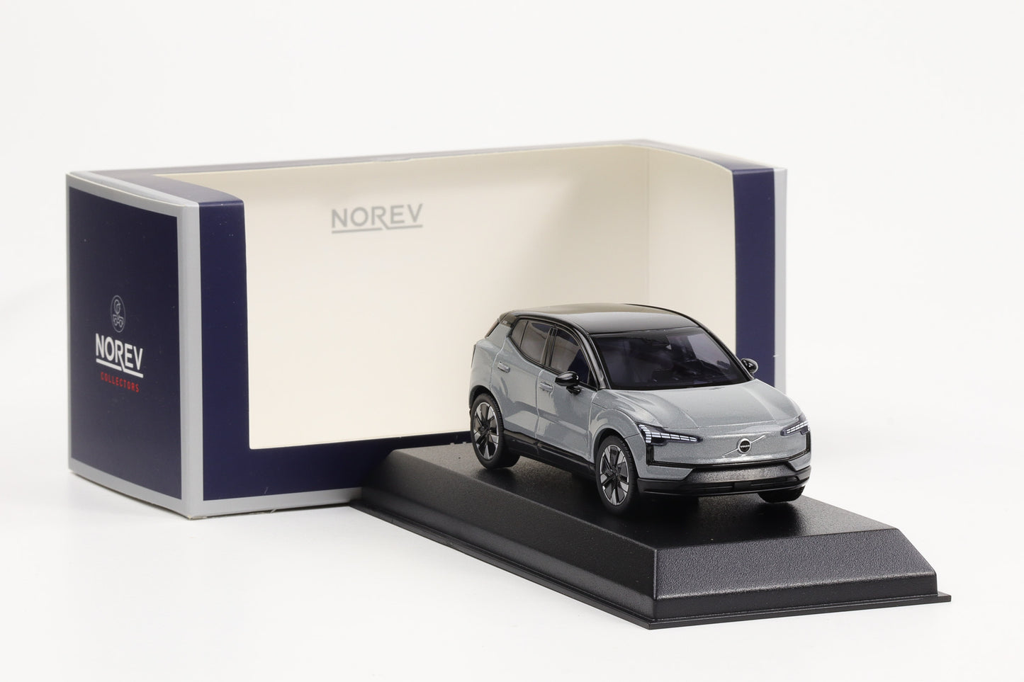 1:43 Volvo EX30 2024 Vapour Grey Norev 870070