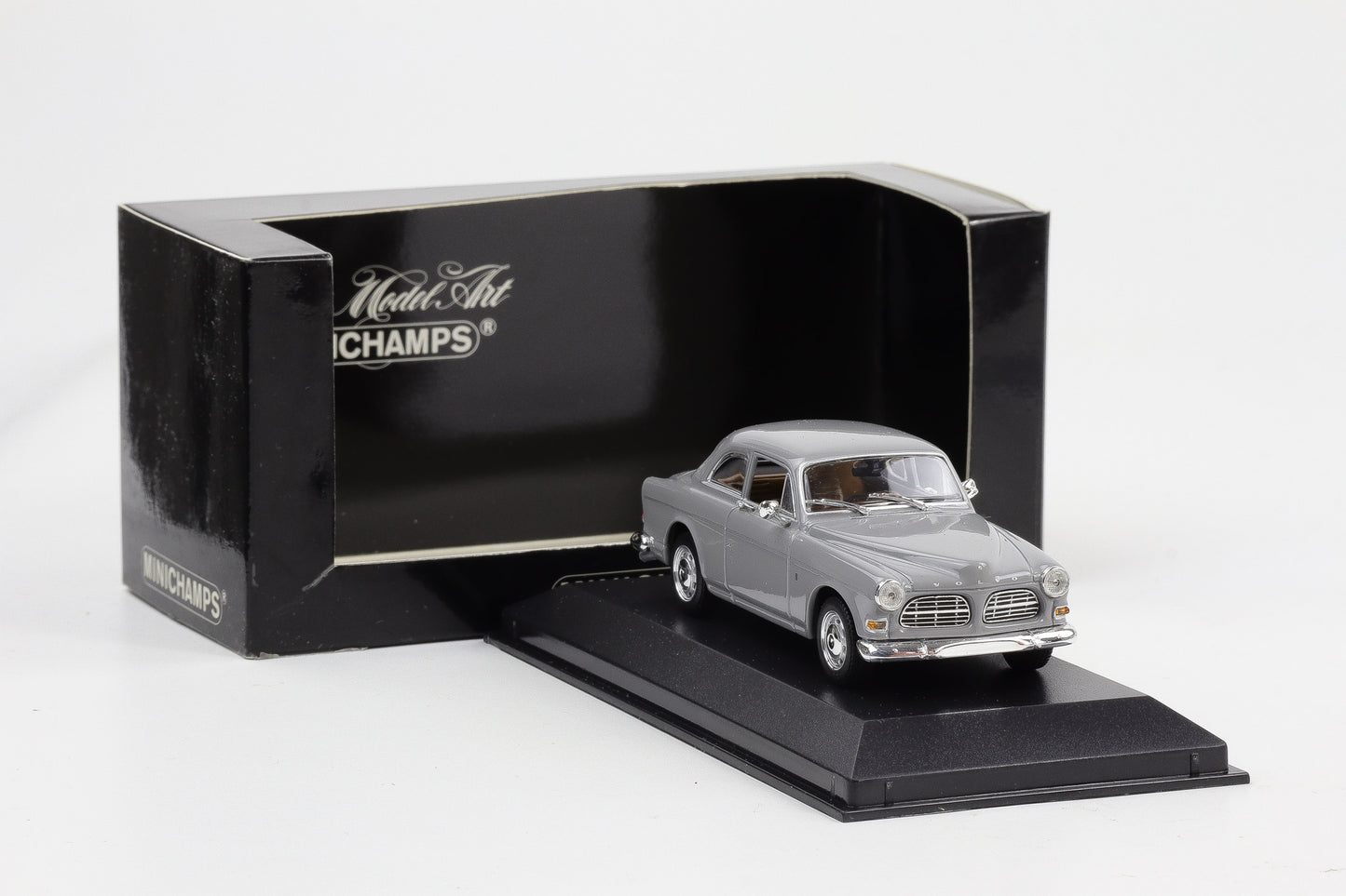 1:43 Minichamps Volvo Amazon 121 grau / Pärlgra