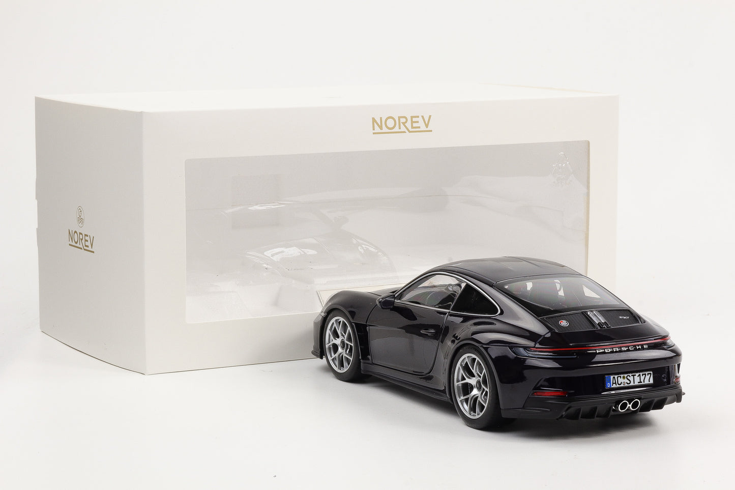 1:18 Norev Porsche 911 992 S/T Coupe 2023 violametallic 187471 limited