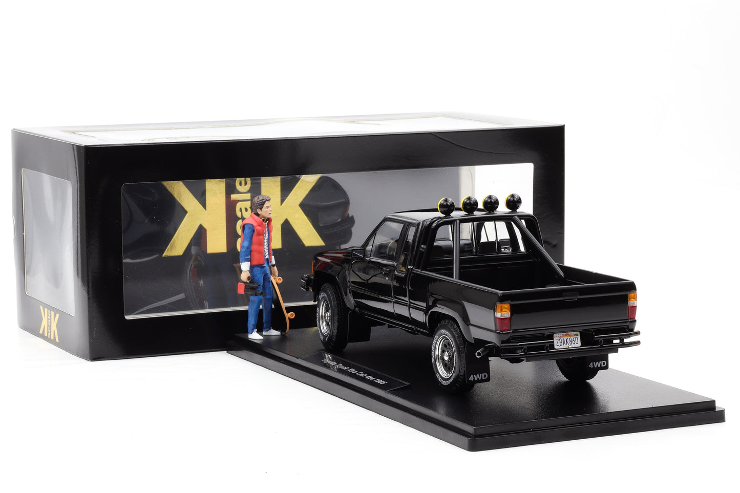 1:18 Toyota Hilux SR5 Back to future + Marty McFly Figur KK Scale