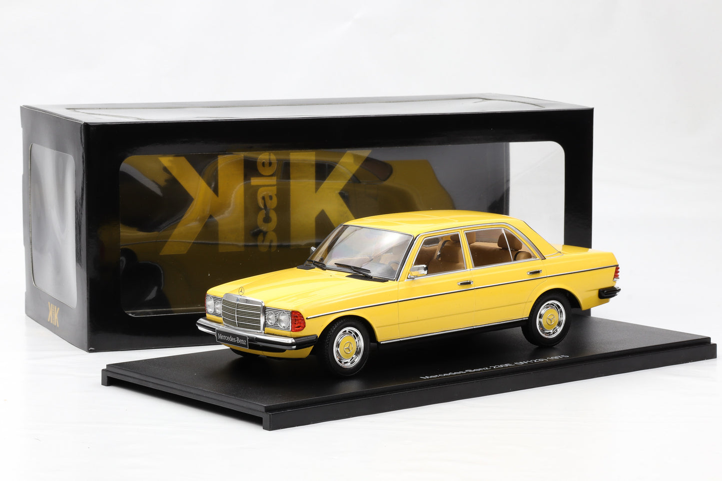 1:18 Mercedes-Benz 230E W123 Saloon 1975 gelb diecast KK Scale