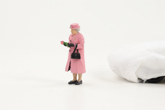 1:18 Cartrix Figur Die Queen Elisabeth II. pinker Mantel Blumen GB