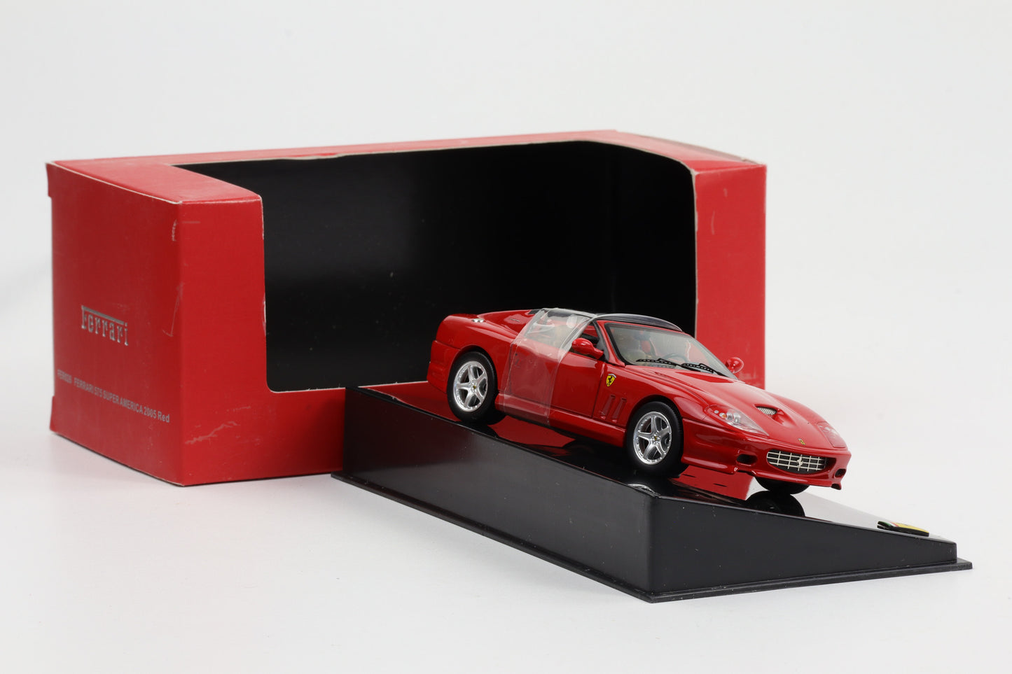 1:43 IXO Ferrari 575 rot Super America 2005 FER026