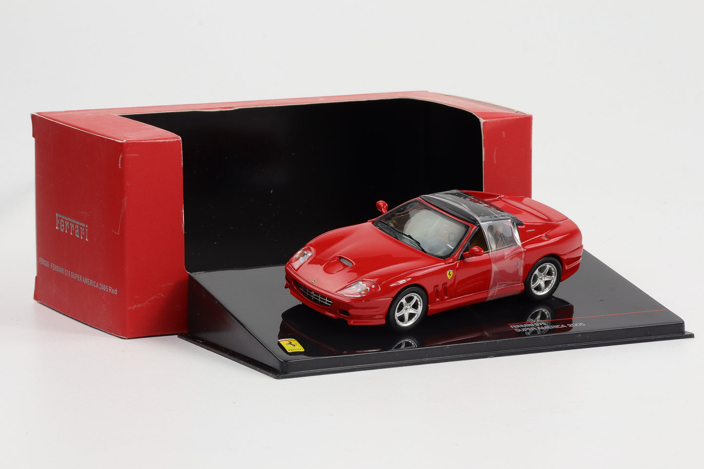 1:43 IXO Ferrari 575 rot Super America 2005 FER026