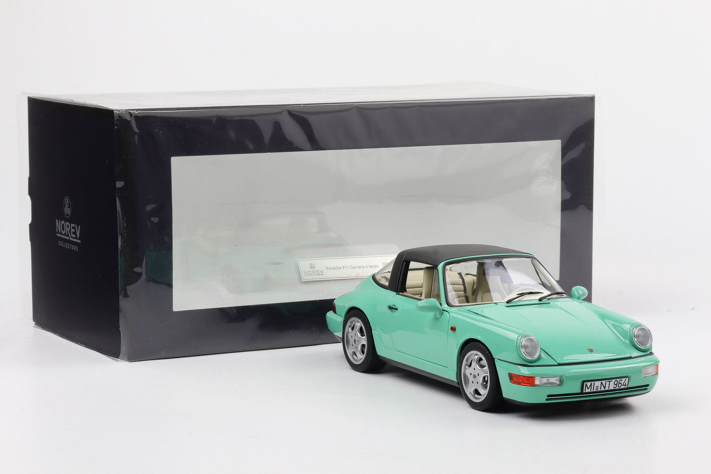 1:18 Porsche 911 964 Carrera 4 Targa Coupe mintgrün 1992 Norev full opening