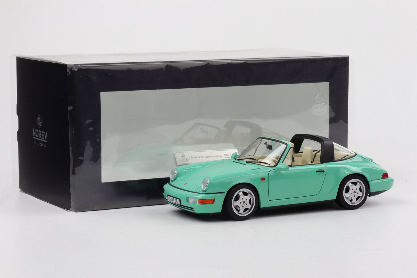 1:18 Porsche 911 964 Carrera 4 Targa Coupe mintgrün 1992 Norev full opening