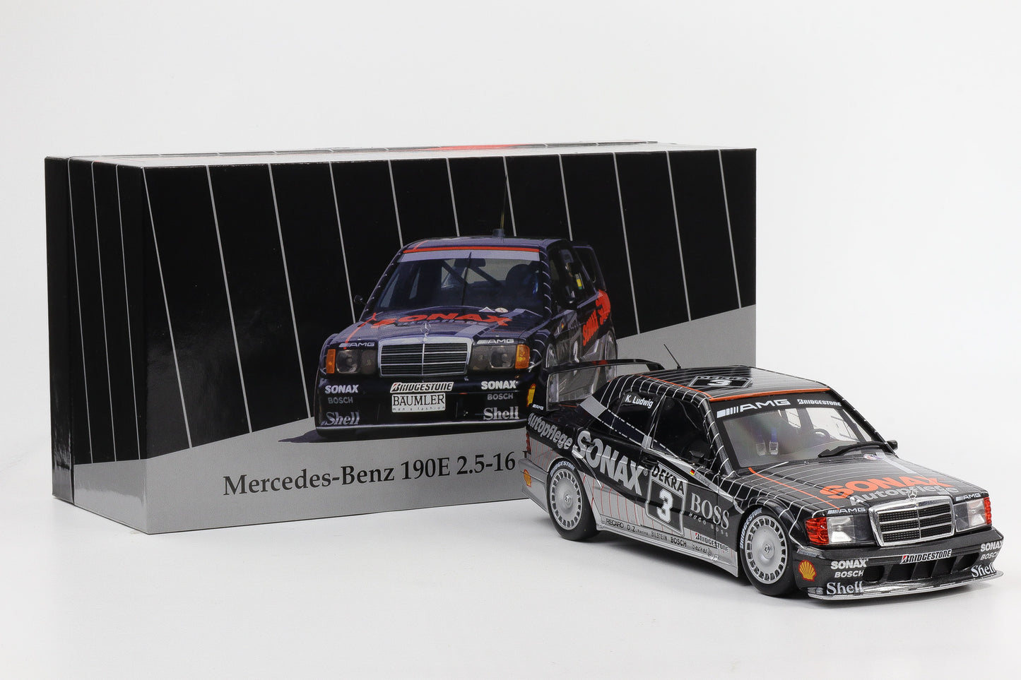 1:18 Werk83 Mercedes-Benz 190E Evo II #3 DTM Champion 1992 Ludwig Giftbox