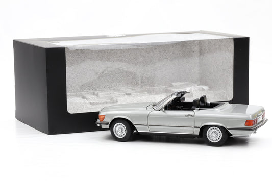 1:18 Mercedes-Benz 450 SL R107 Hard/Softtop astral silver metallic Norev Dealer