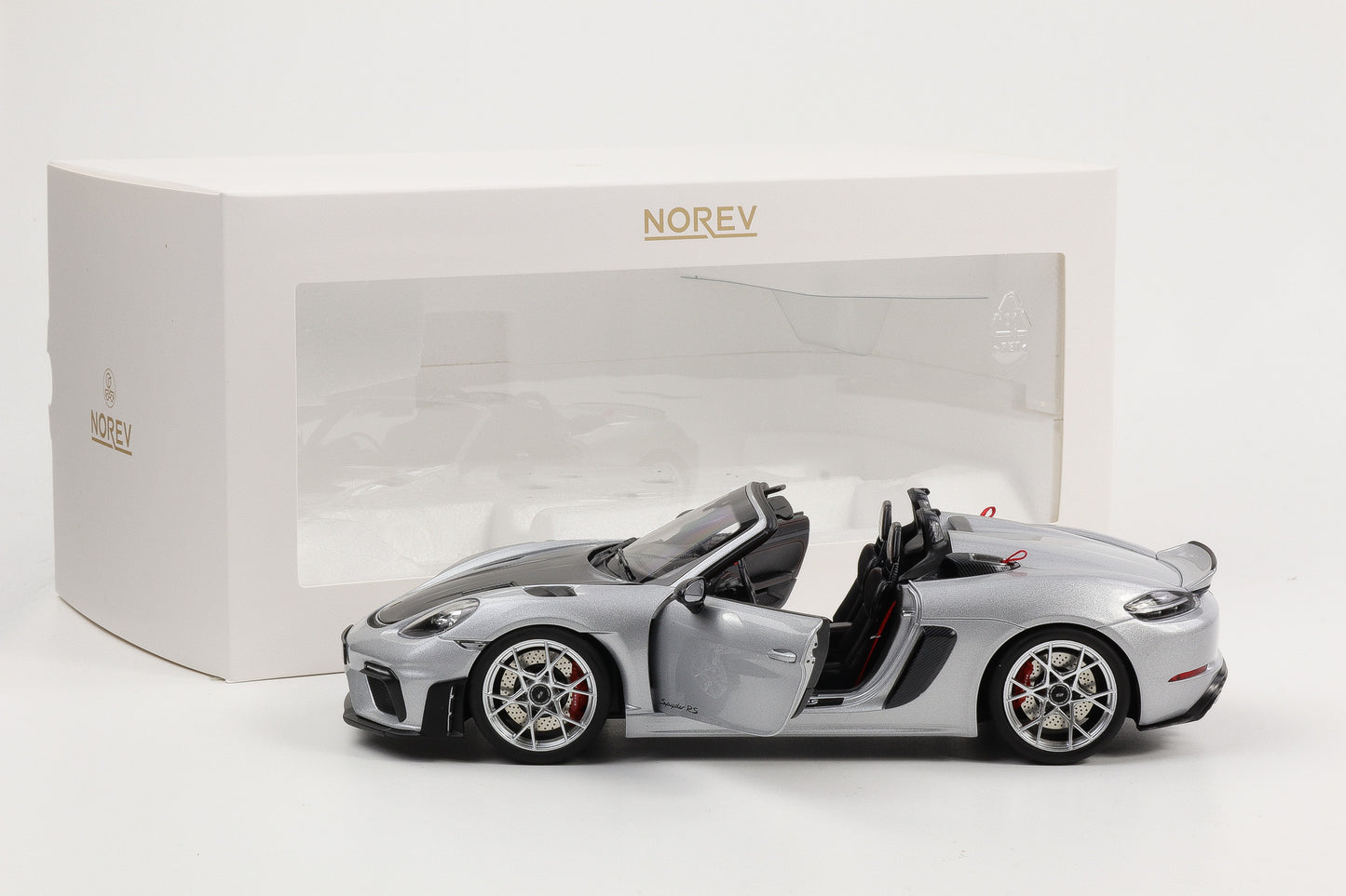 1:18 Norev Porsche 718 RS Spyder 2023 Weissach GT-silbermetallic 187270