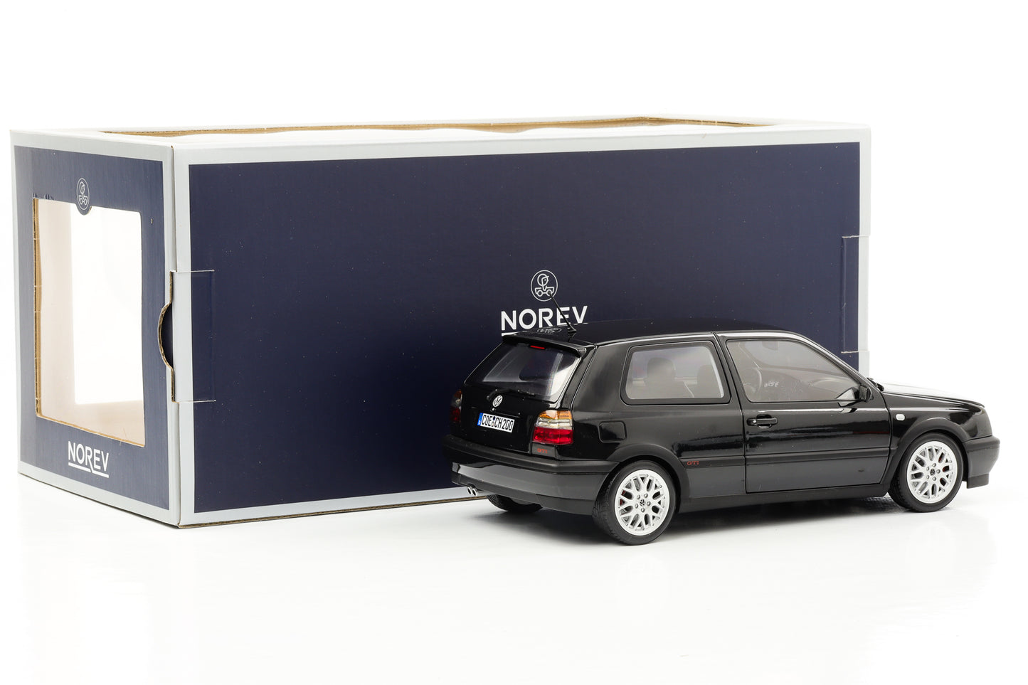 1:18 VW Golf III GTI 1996 "20 years Anniversary Edition" Norev full opening