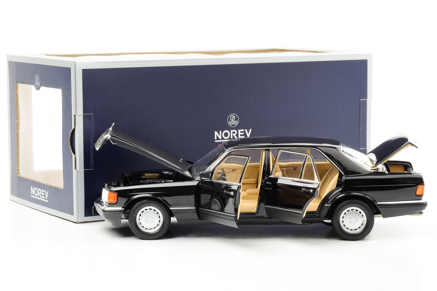 1:18 Mercedes-Benz 560 SEL W126 Limousine 1989 schwarz Norev full opening
