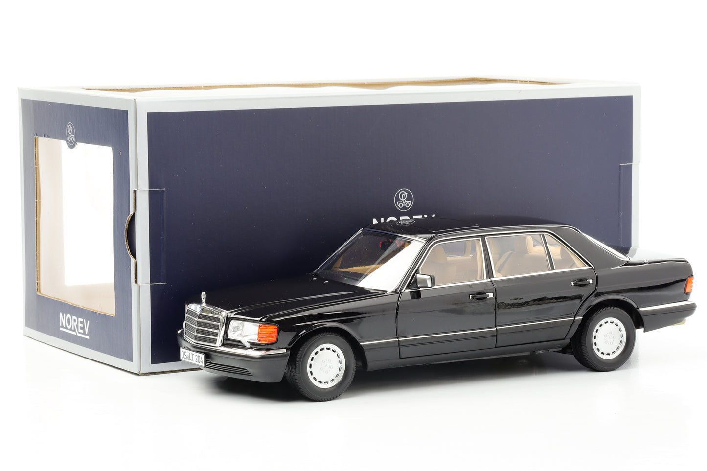 1:18 Mercedes-Benz 560 SEL W126 Limousine 1989 schwarz Norev full opening