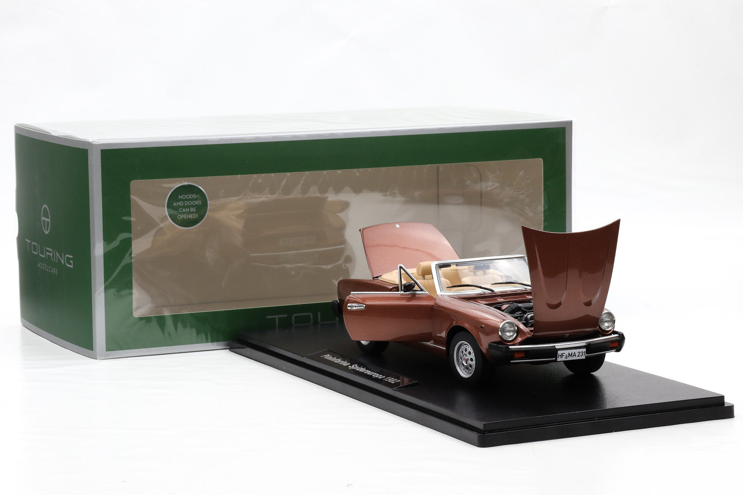 1:18 Fiat 124 Pininfarina Spidereuropa 1982 marrone chiaro Touring Modelcars + Vitrine