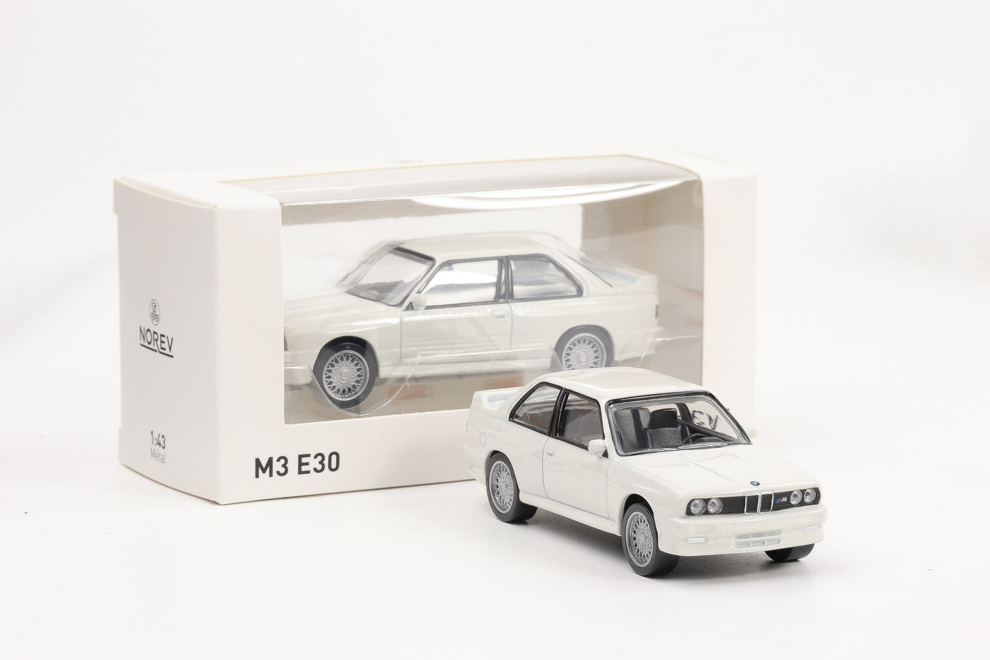 1:43 BMW M3 E30 1986 weiss Norev Jet Car diecast