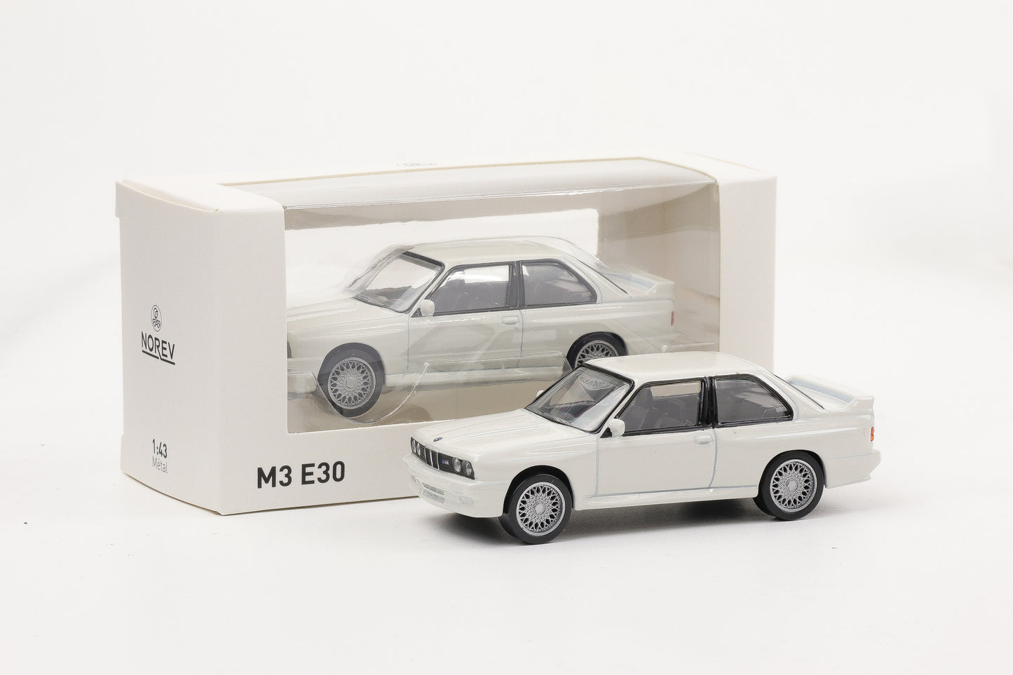 1:43 BMW M3 E30 1986 weiss Norev Jet Car diecast