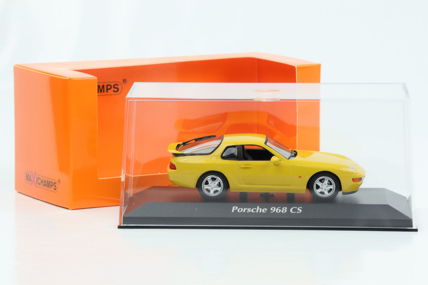 1:43 Porsche 968 CS Clubsport gelb 1993 Maxichamps Minichamps