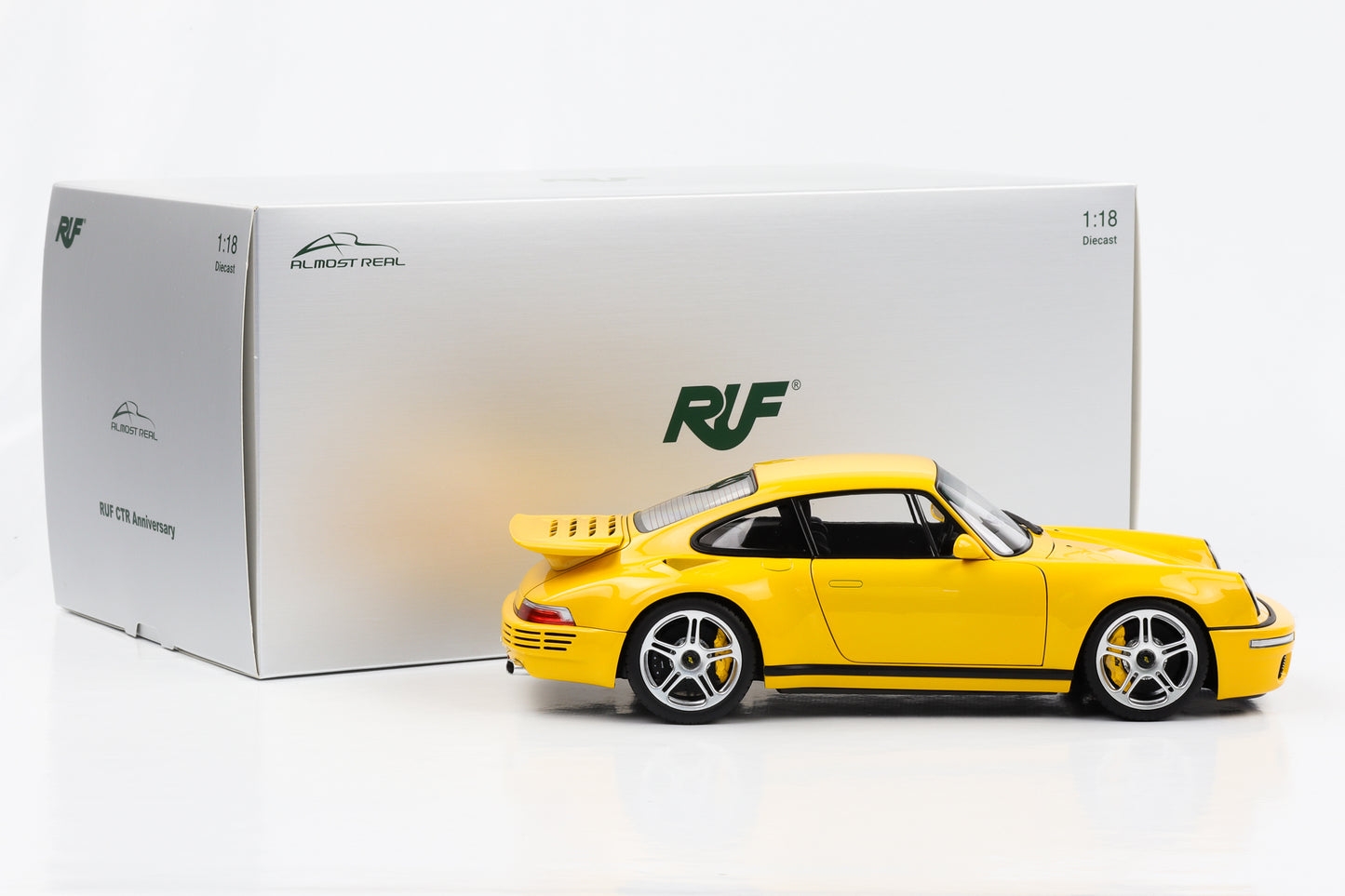 1:18 Porsche 911 RUF CTR Anniversary Baujahr 2017 blütengelb Almost Real