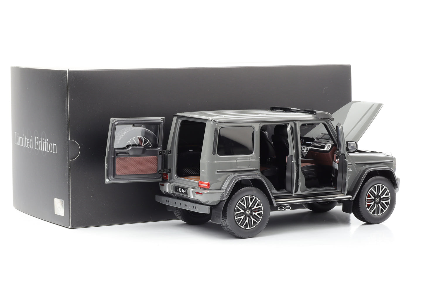 1:18 Mercedes-Benz AMG G 63 4x4 classic gray crazy iScale Dealer Limited