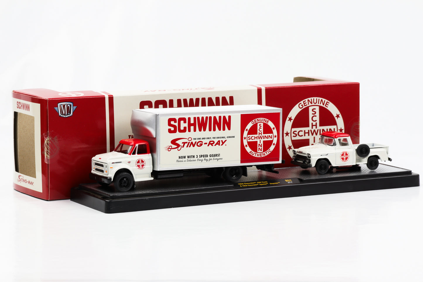1:64 1968 Chevrolet C60 Truck & 1958 Chevrolet Apache Stepside SCHWINN STING-RAY M2 Machines