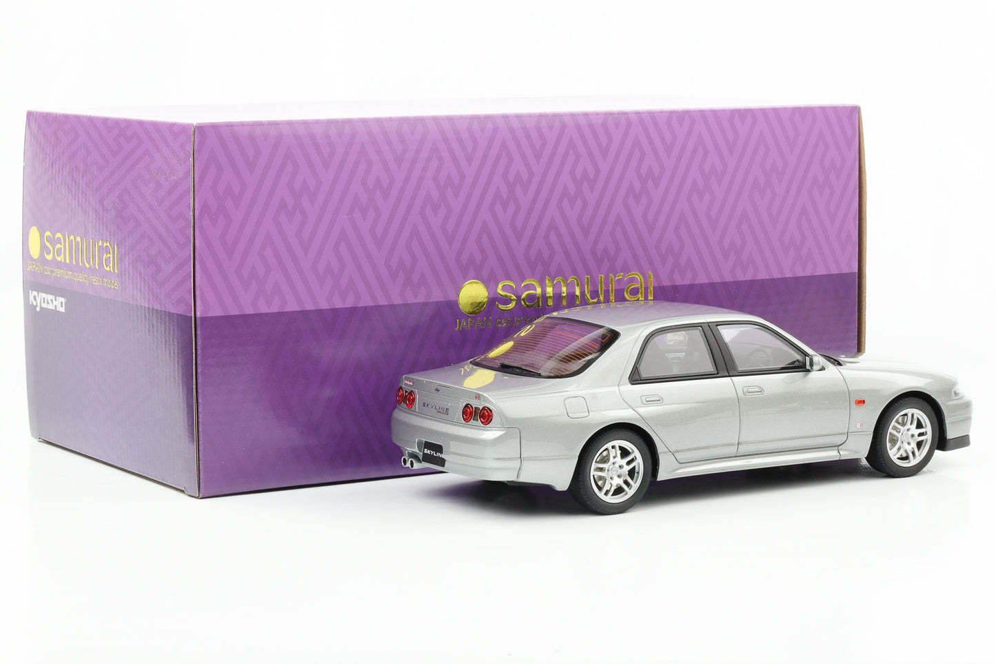 1:18 Nissan Skyline GT-R Autech Version 40th Anniversary silver Kyosho