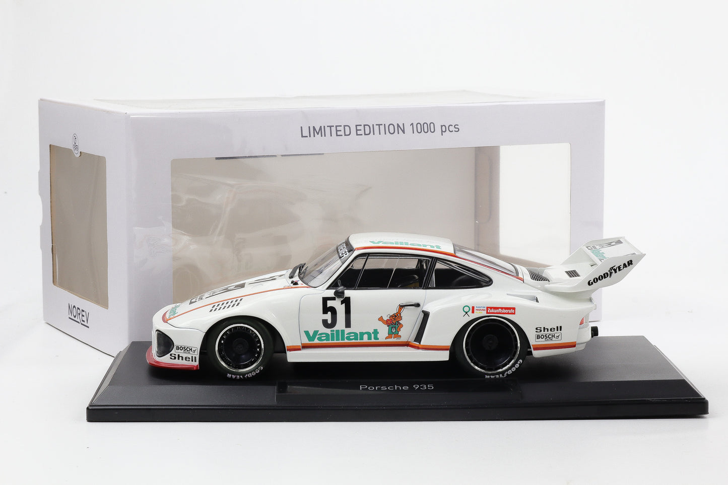 1:18 Porsche 935 2nd #51 Vaillant Zolder DRM 1977 Bob Wollek