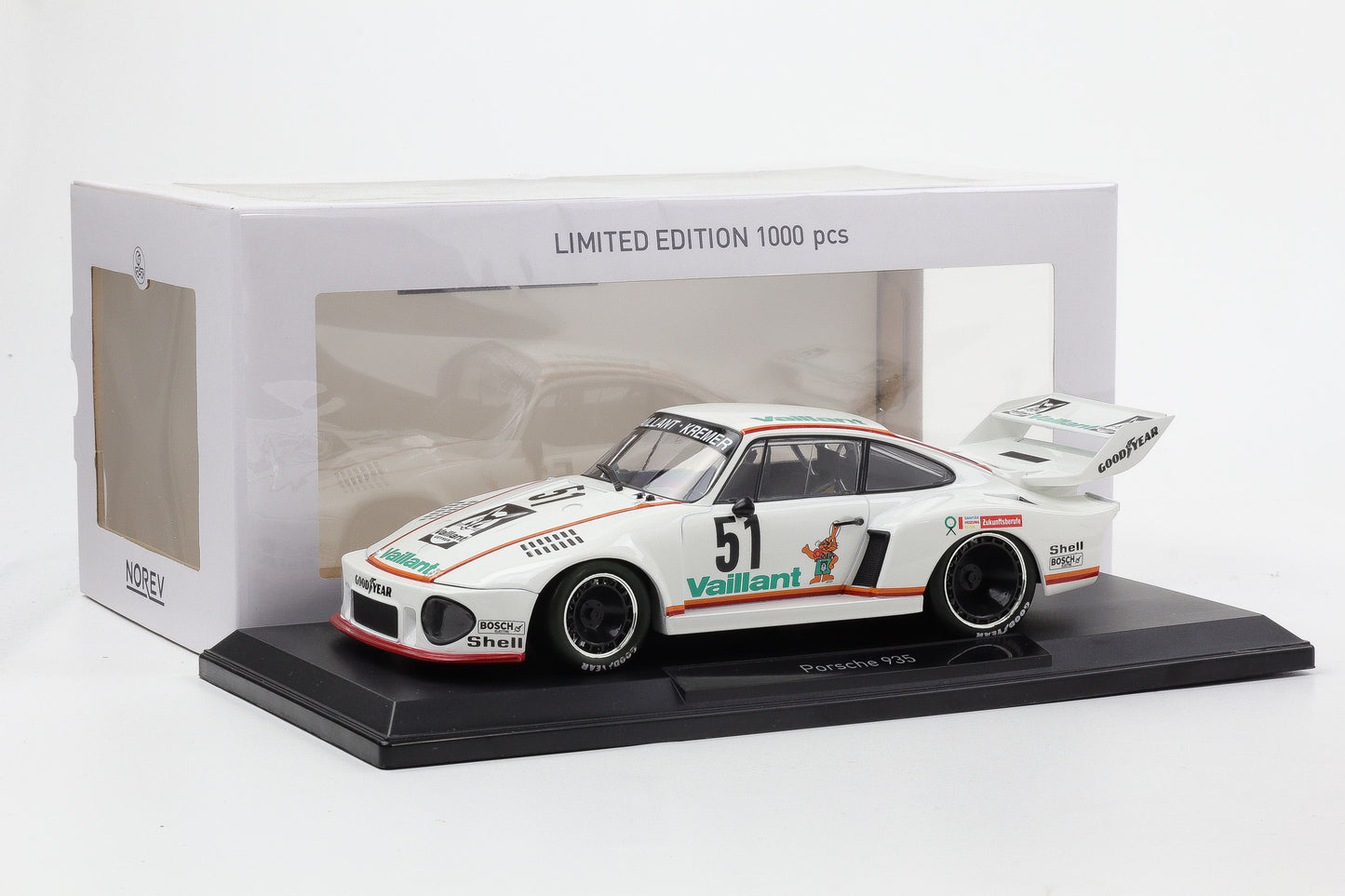 1:18 Porsche 935 2nd #51 Vaillant Zolder DRM 1977 Bob Wollek