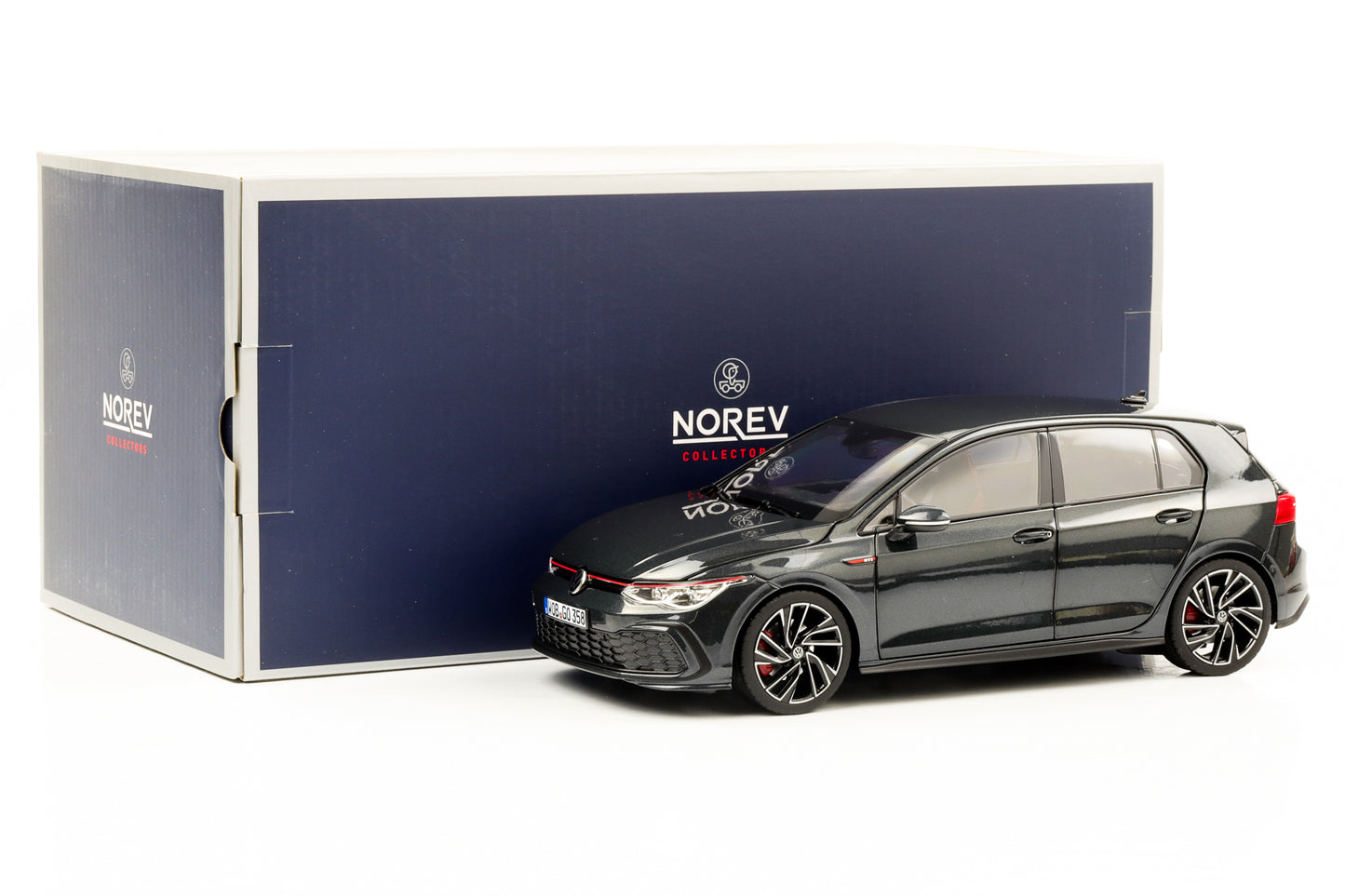 1:18 VW Golf VIII GTI 2021 black metallic Norev full opening