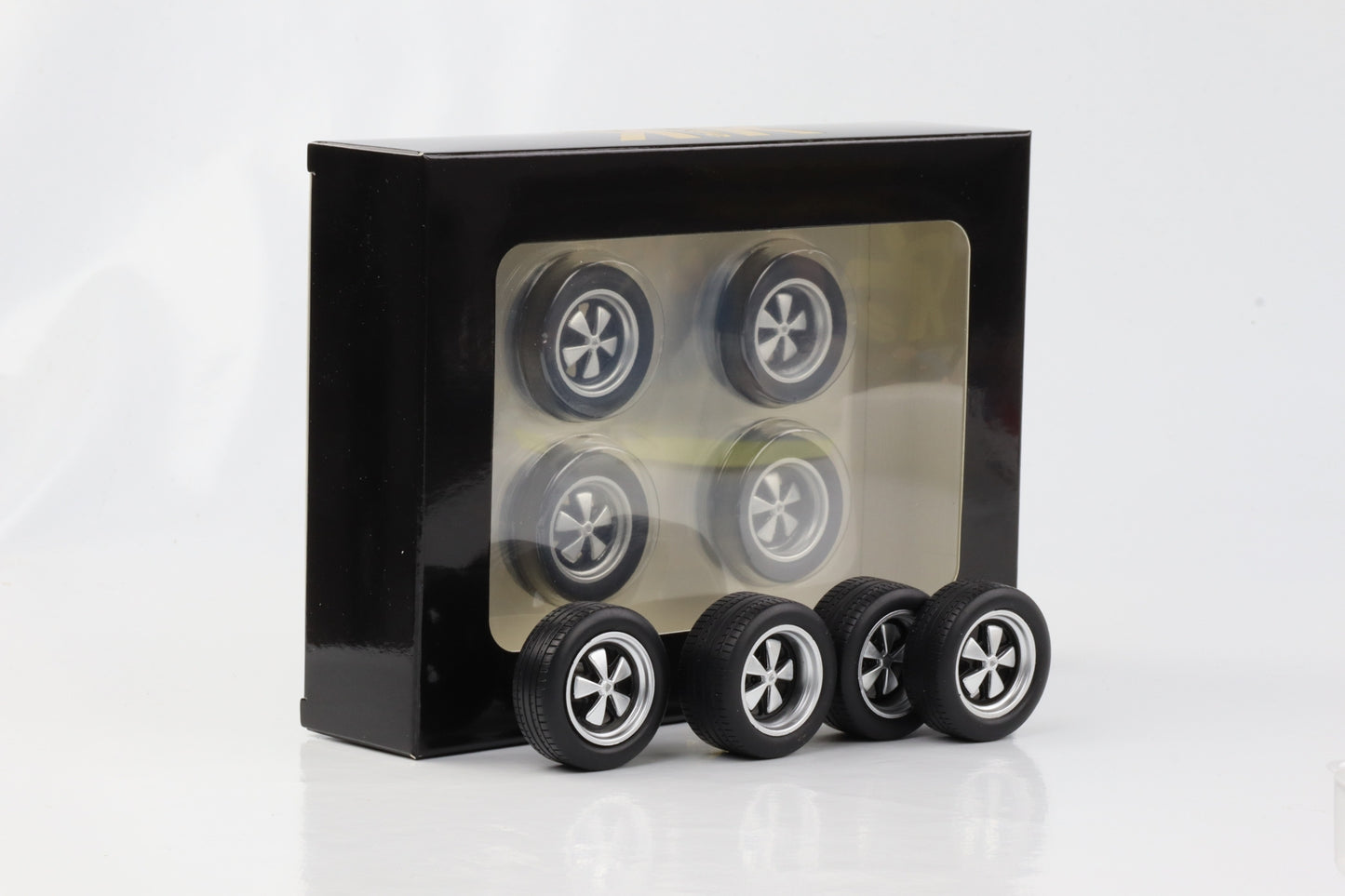1:18 4 Felgen Set Porsche Turbo Fuchsfelgen silber 35mm mit Reifen KK-Scale