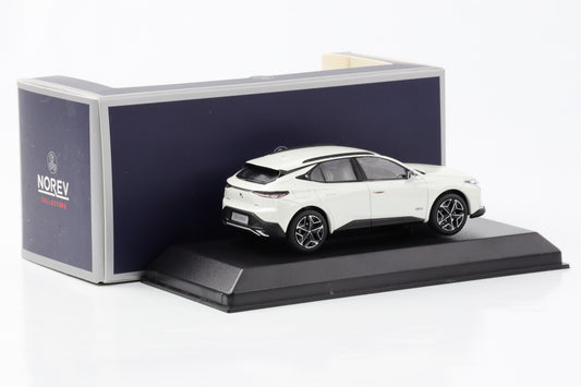 1:43 Peugeot DS 4 Cross Pearl White Norev 170045