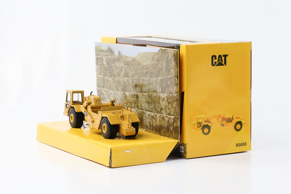 1:64 CAT 611 Wheel Tractor Scraper LKW Schaber 185mm DM Diecast masters