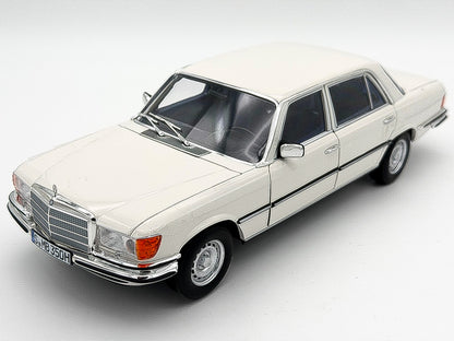 1:18 Norev Mercedes-Benz 350 SEL W116 1973/80 weiss full opening Dealer Edition NEU