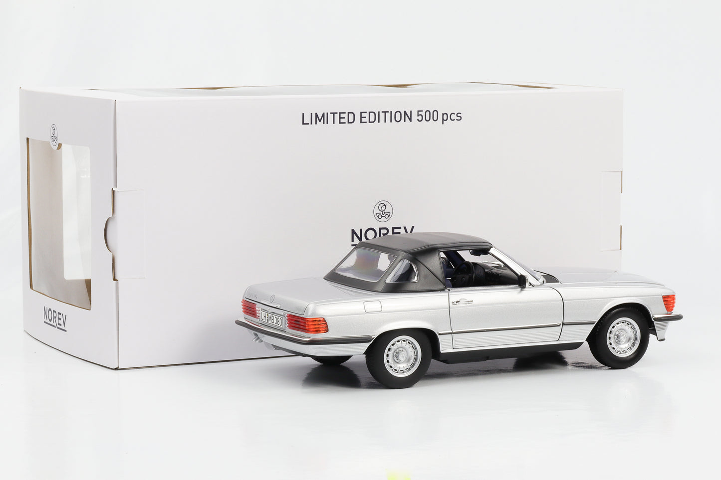 NOREV 1:18 1985 Mercedes 380SL R107 - Silver Limited Edition of 500pcs.  السعر : 45 دينار #NOREV #NOREVModel #NOREVModels #NOREVDIECAST…