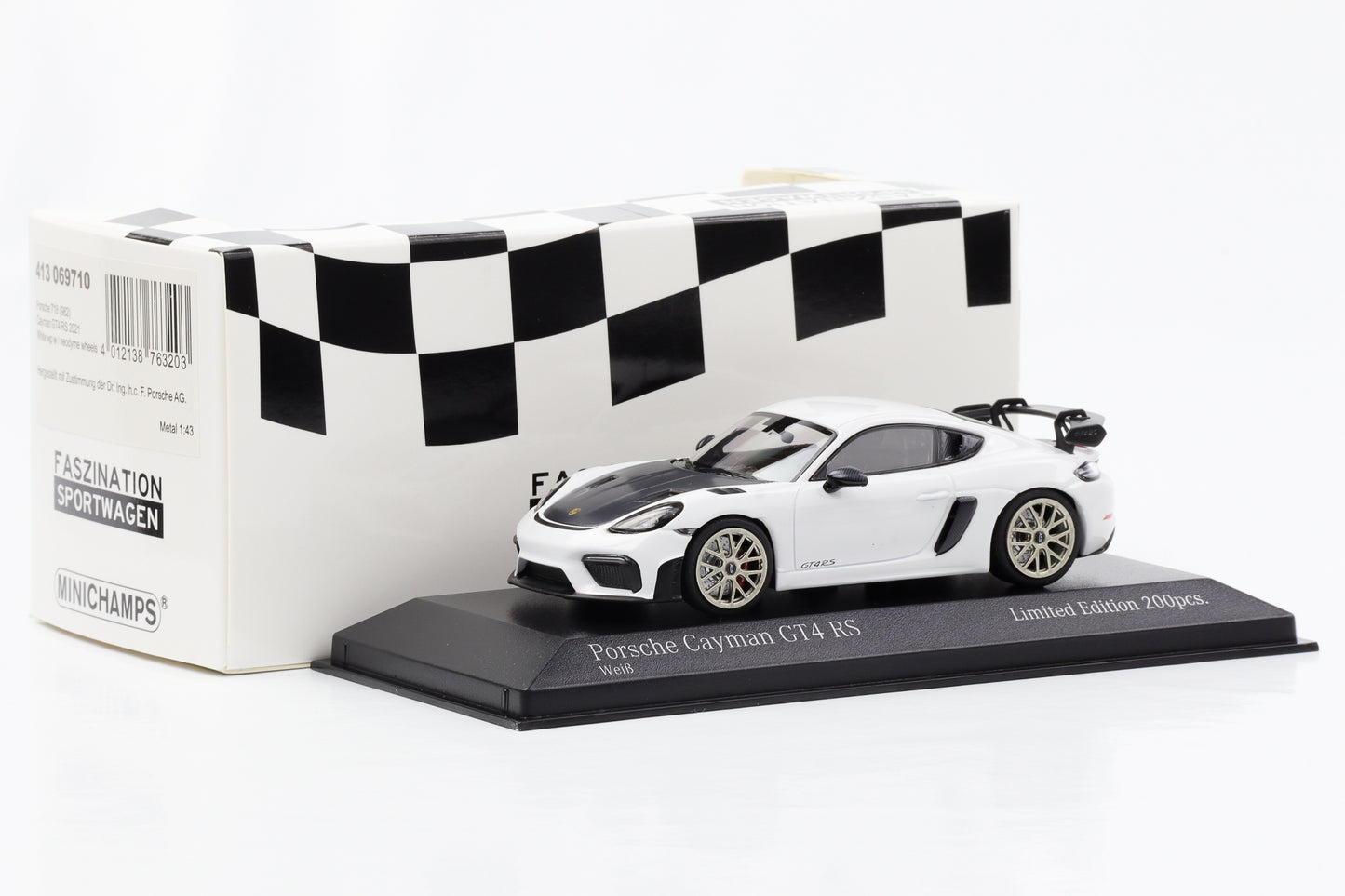 1:43 Porsche 718 982 Cayman GT4 RS 2021 branco Minichamps