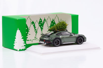 1:43 保时捷 911 992 达喀尔 Coupe 圣诞节 2023 绿色 Spark WAP 经销商