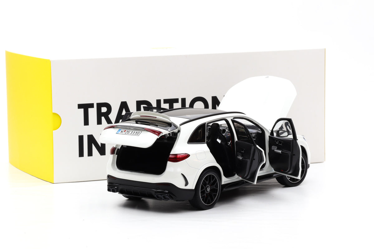 1:18 NZG Mercedes-Benz AMG GLC X254 63 S E Performance opalithweiß